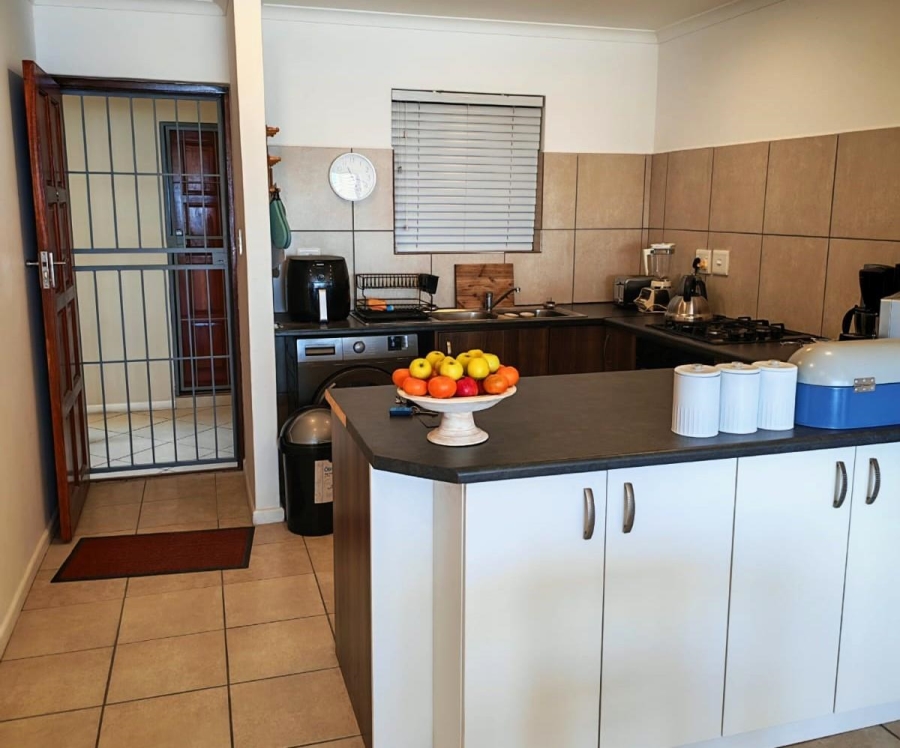 2 Bedroom Property for Sale in De Kelders Western Cape
